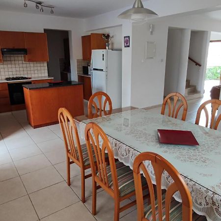 Villa Rina Paphos Luaran gambar