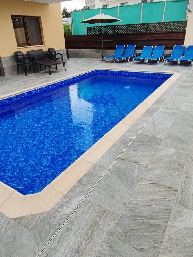 Villa Rina Paphos Luaran gambar