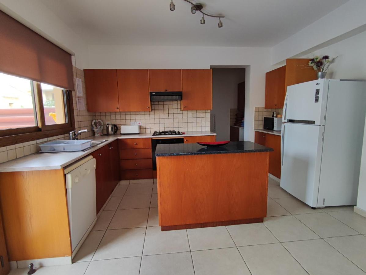 Villa Rina Paphos Luaran gambar