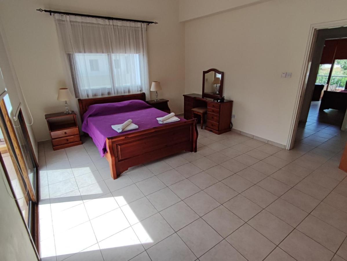 Villa Rina Paphos Luaran gambar